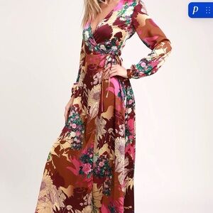 Lulu's Floral Maxi Dress in Brown and Pink NWT never been worn.